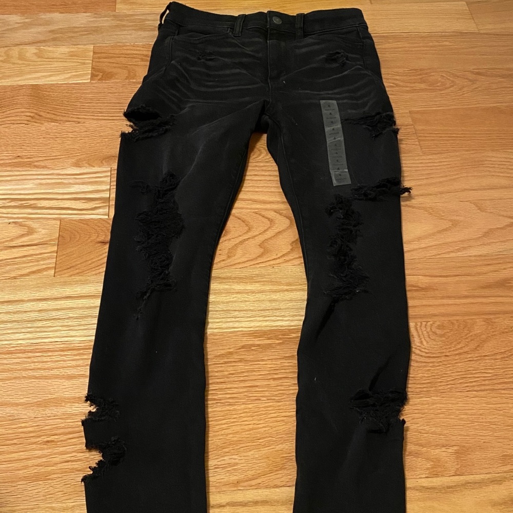 New pair of American Eagle black ripped jeans